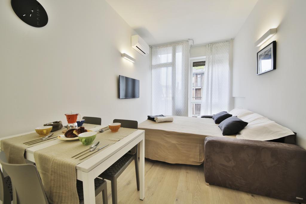 Twobros Apartment Florens Exteriör bild